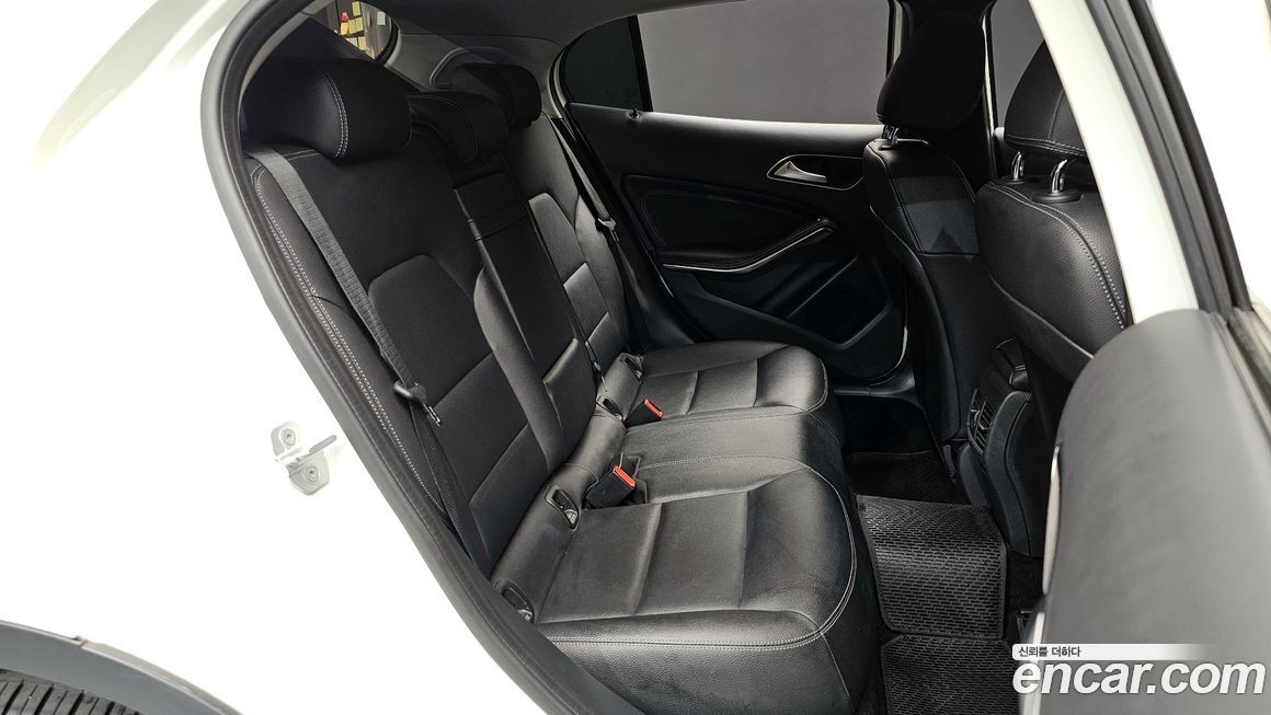 Mercedes-Benz GLA-Class 2017