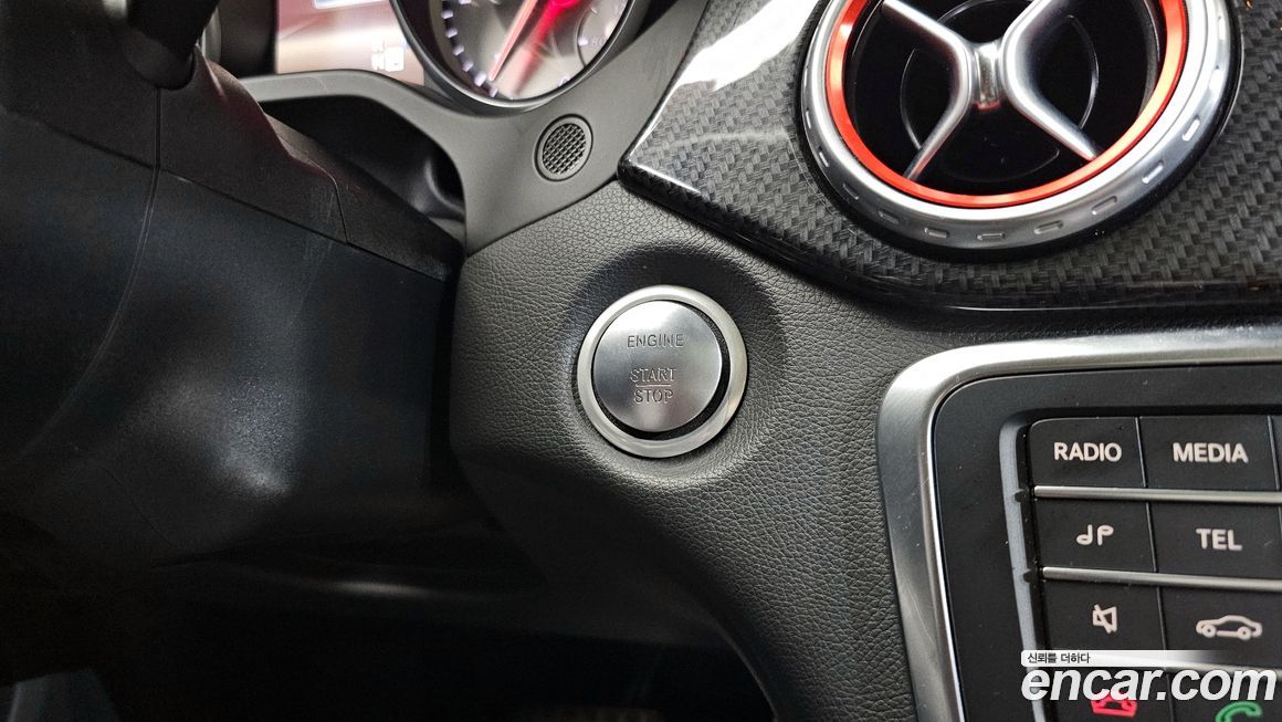 Mercedes-Benz GLA-Class 2017