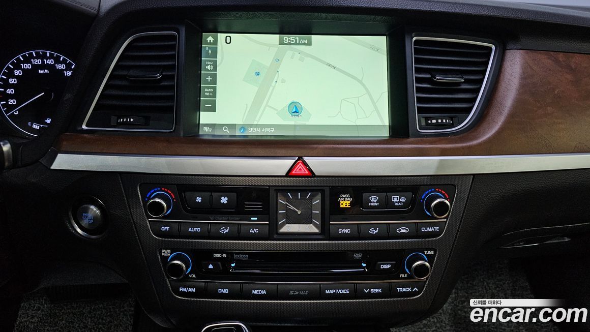 Hyundai Genesis 2016