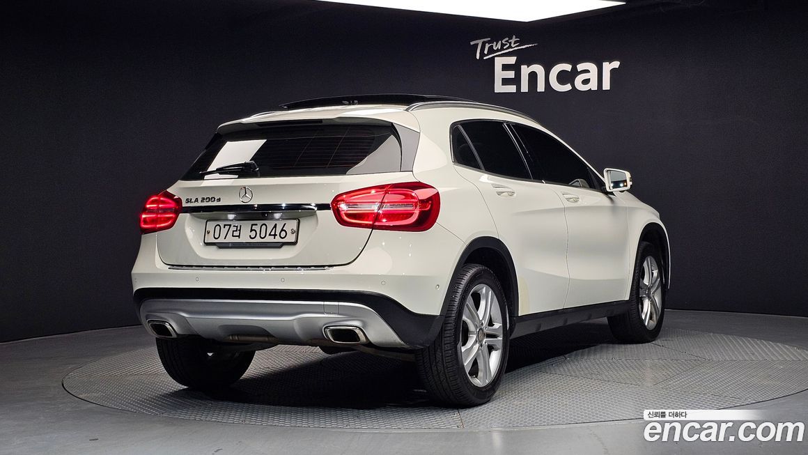 Mercedes-Benz GLA-Class 2017
