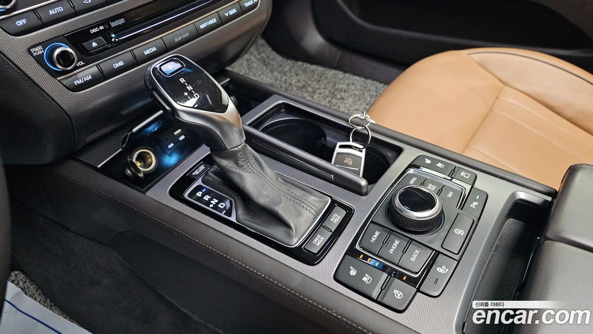 Hyundai Genesis 2016