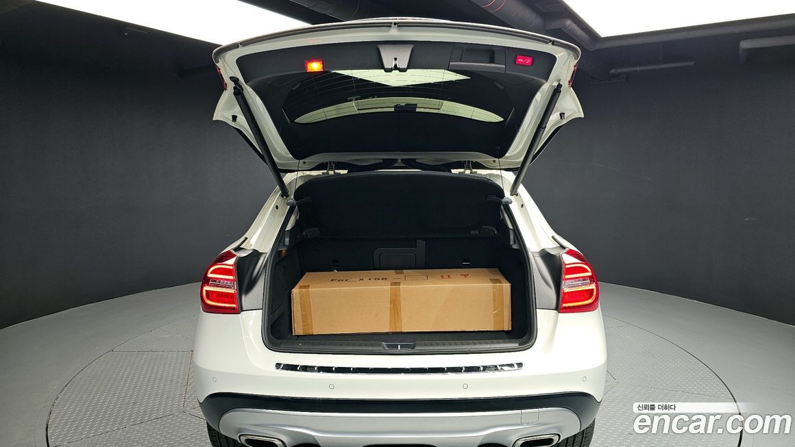 Mercedes-Benz GLA-Class 2017