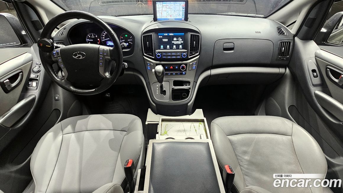 Hyundai Starex 2021