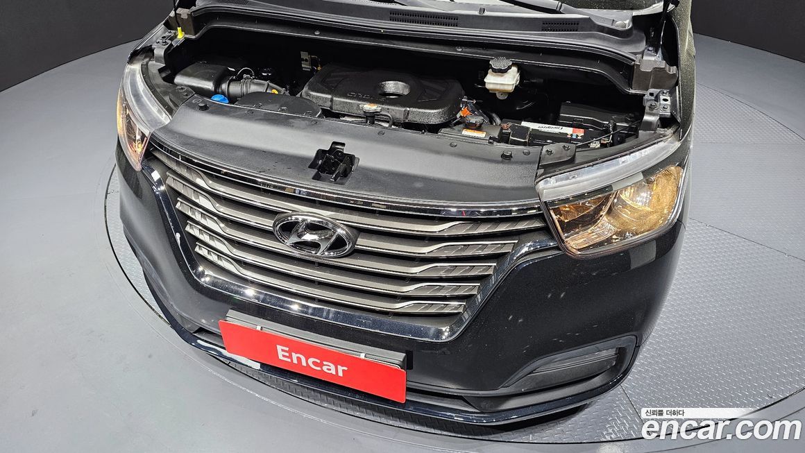 Hyundai Starex 2021