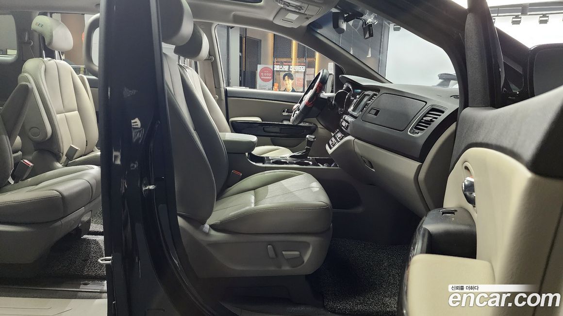Kia Canival 2019