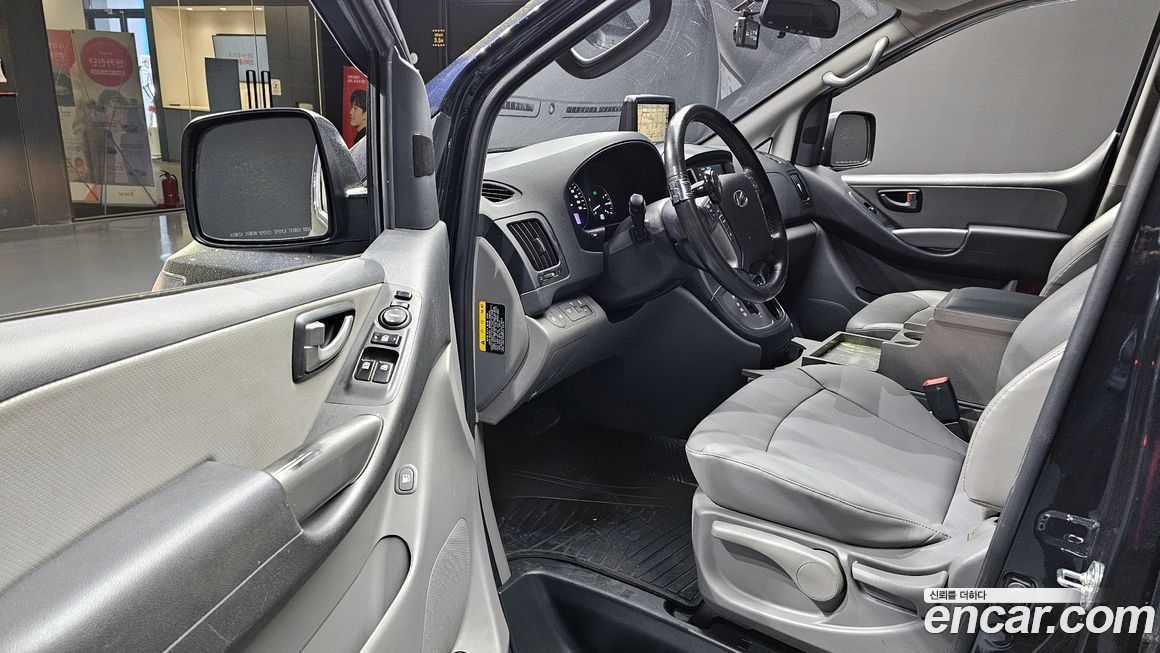 Hyundai Starex 2021