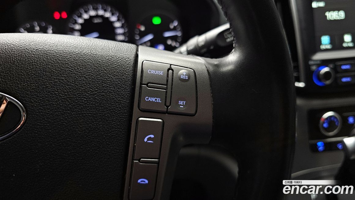 Hyundai Starex 2021