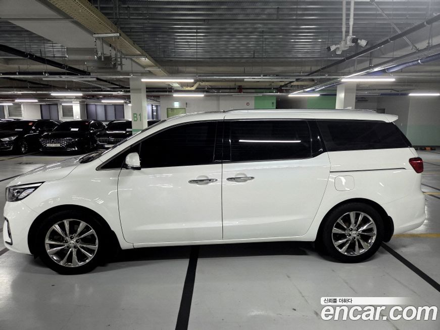 Kia Canival 2019