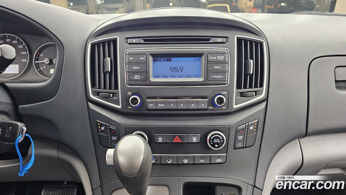 Hyundai Starex 2021