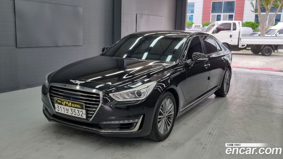 Genesis EQ900 2018