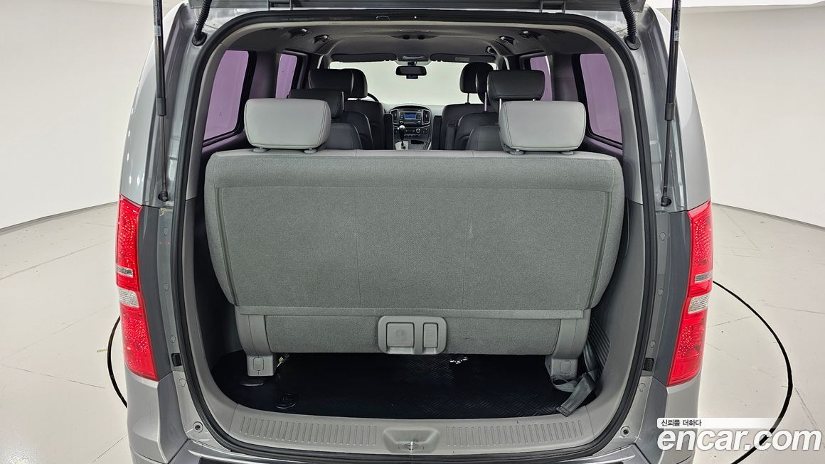Hyundai Starex 2021