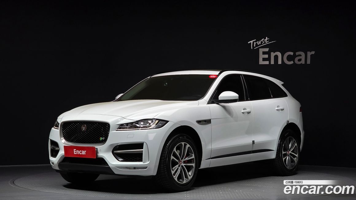 Jaguar F-PACE 2019