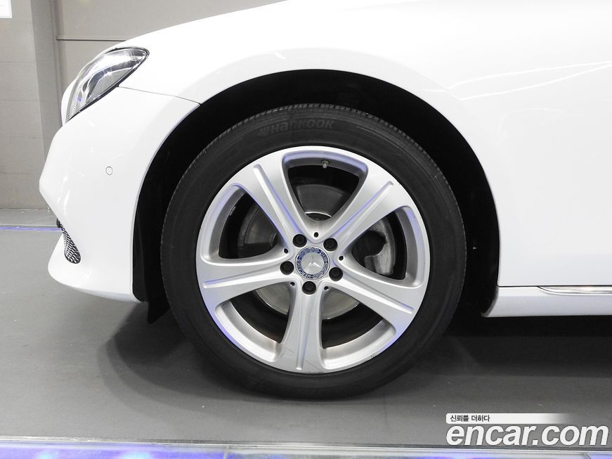 Mercedes-Benz E-Class 2018