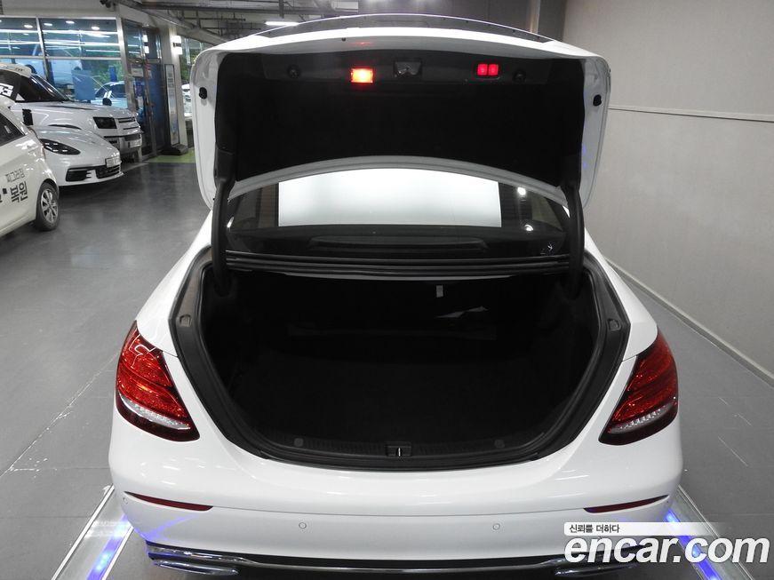 Mercedes-Benz E-Class 2018