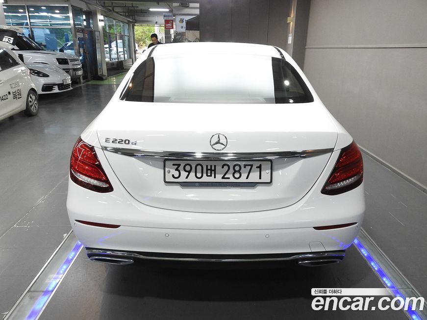 Mercedes-Benz E-Class 2018