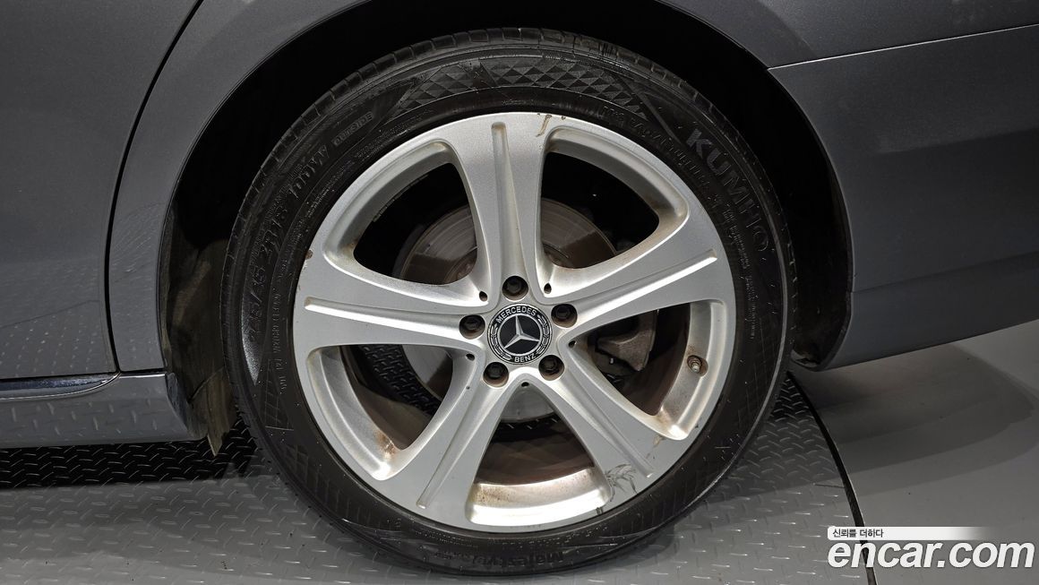 Mercedes-Benz E-Class 2018