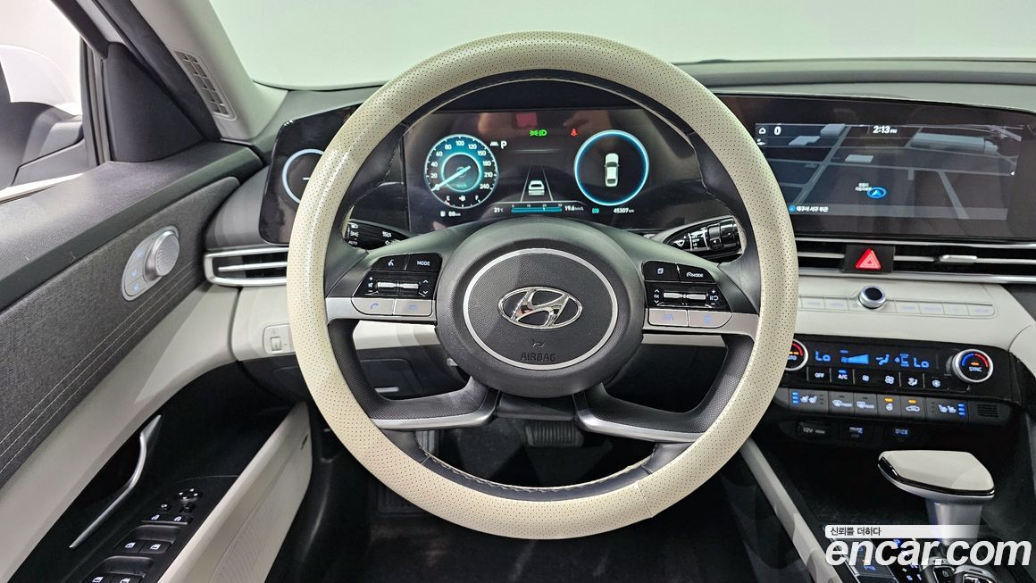Hyundai AVANTE 2022
