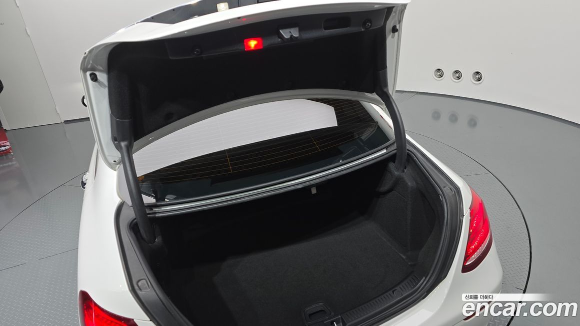 Mercedes-Benz E-Class 2018