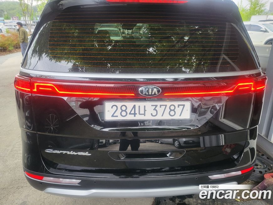 Kia Canival 2021