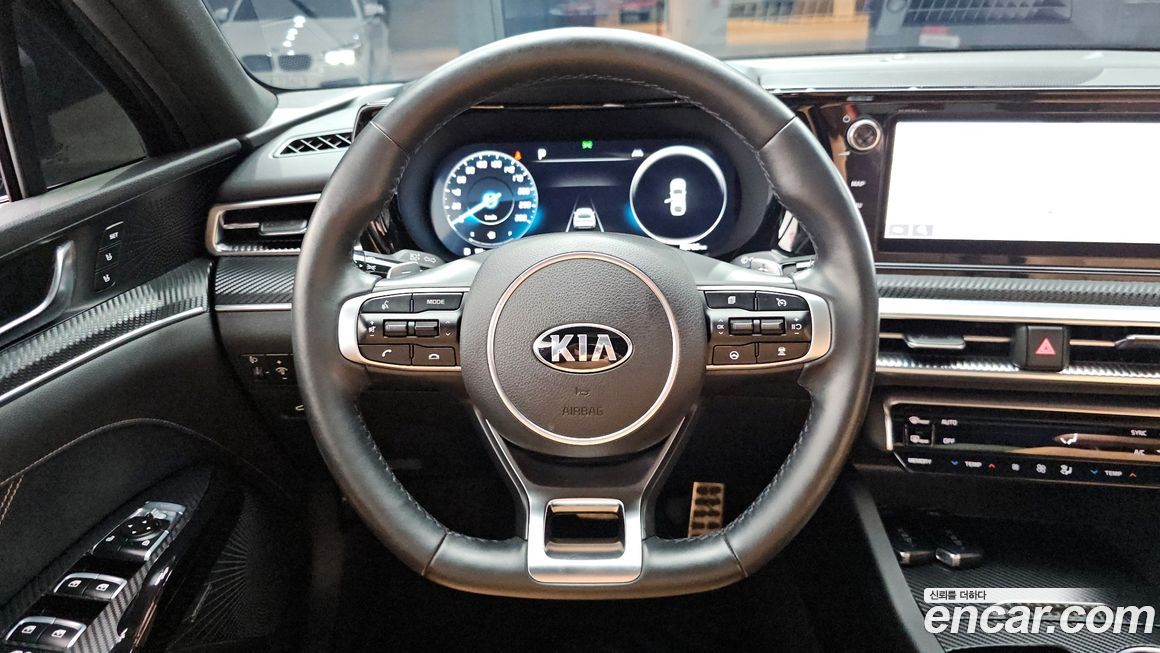 Kia K5 2021
