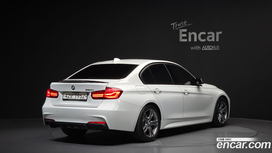 BMW 3-Series 2018