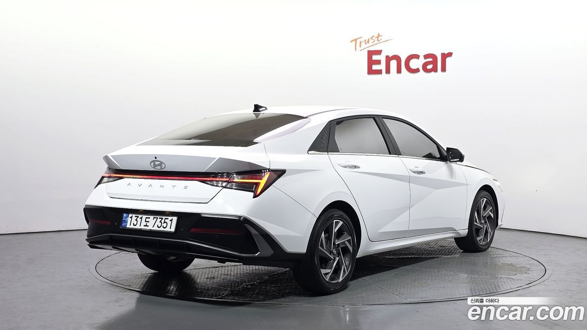 Hyundai AVANTE 2024