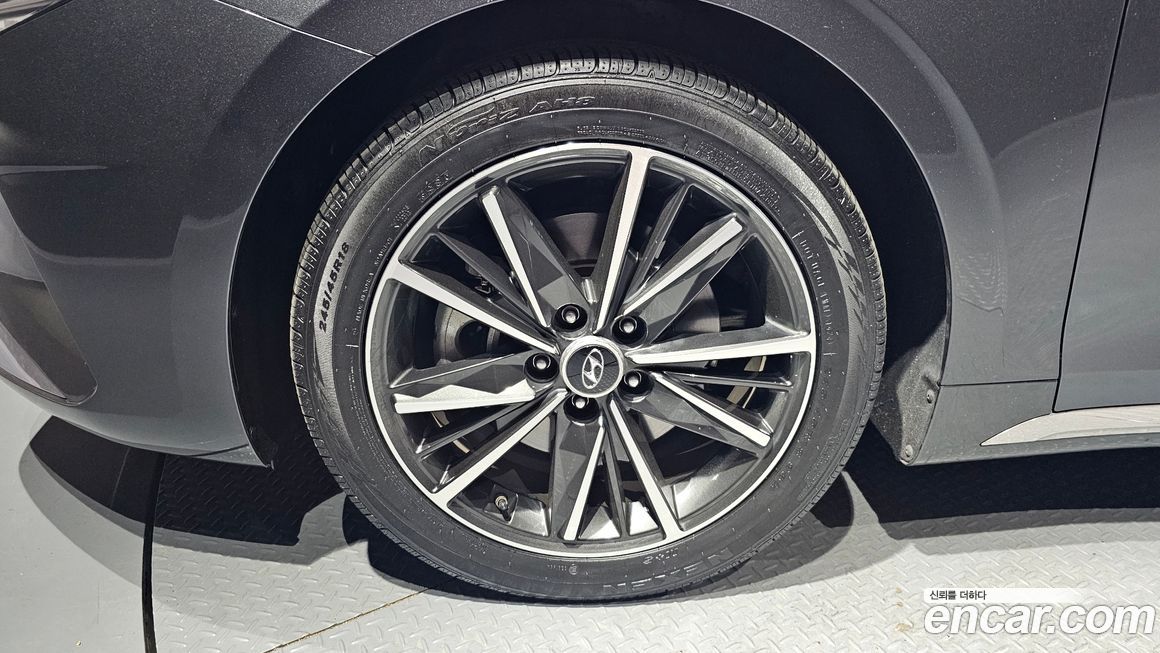 Hyundai Grandeur 2022