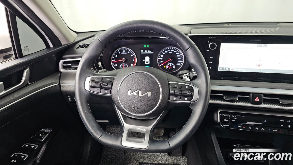 Kia K5 2023