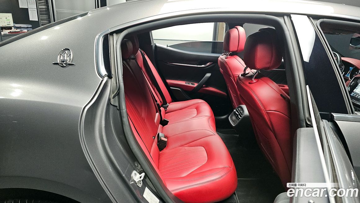 Maserati Ghibli 2019