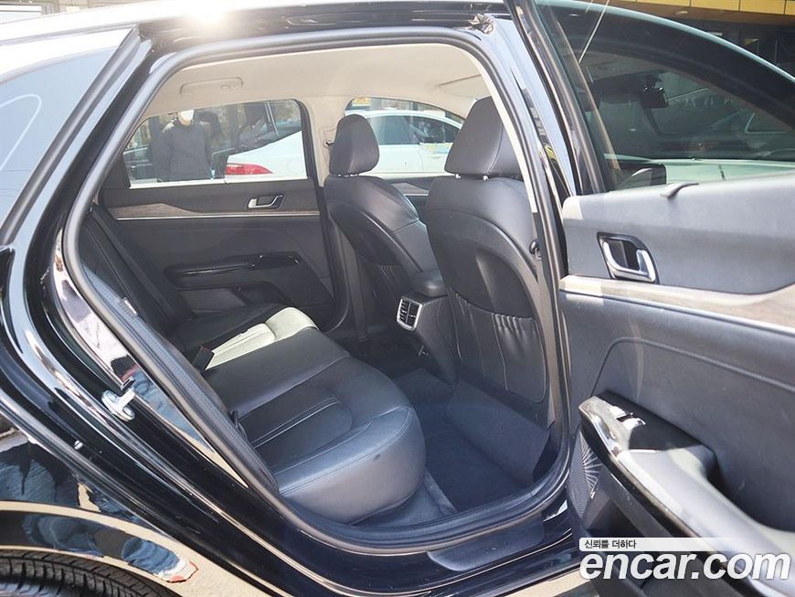 Kia K5 2023