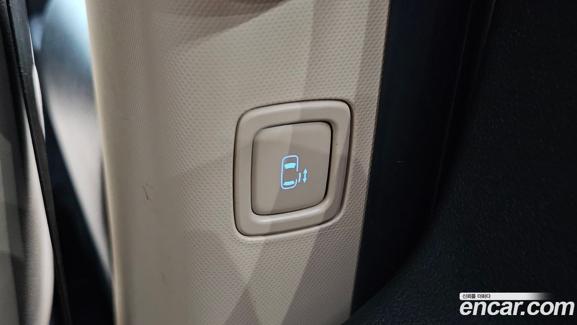 Hyundai Staria 2023