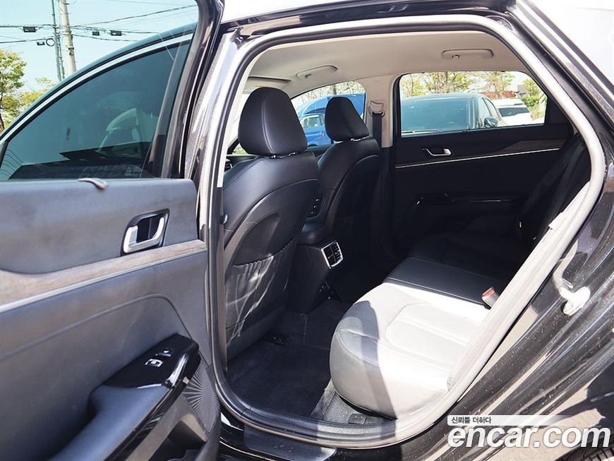 Kia K5 2023