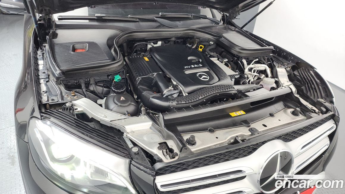 Mercedes-Benz GLC-Class 2019