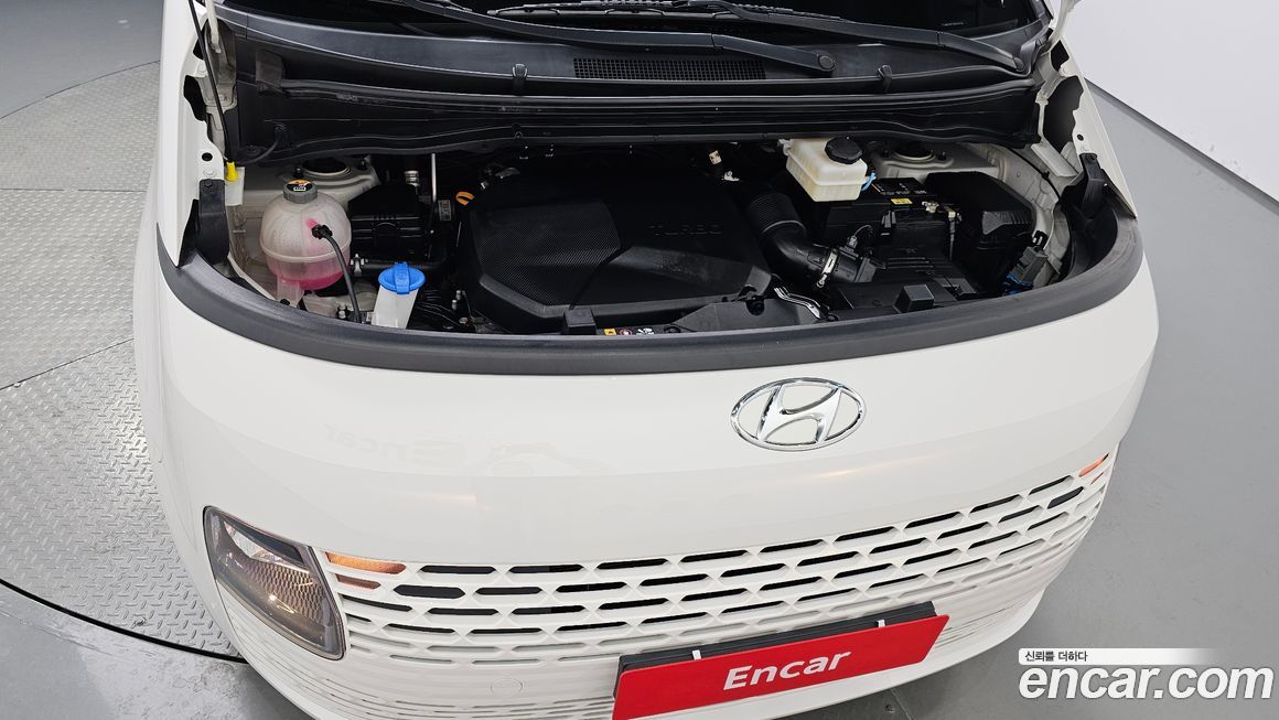 Hyundai Staria 2023