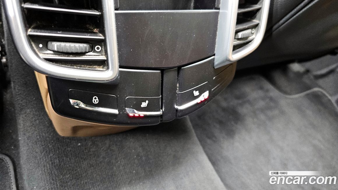 Porsche Cayenne 2016