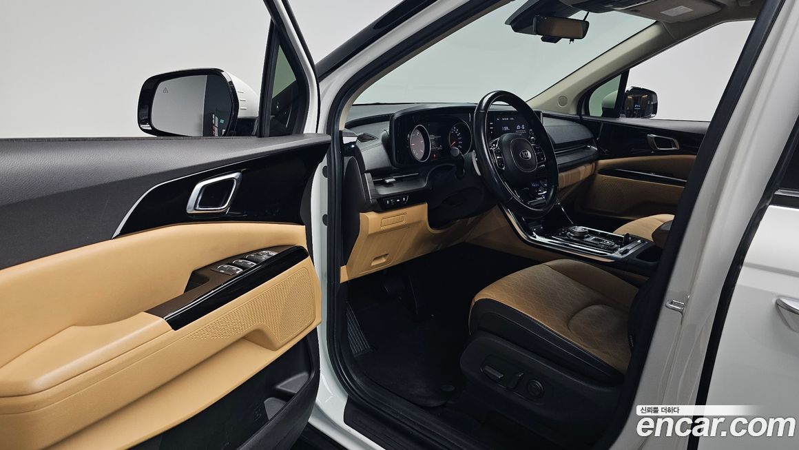 Kia Canival 2021