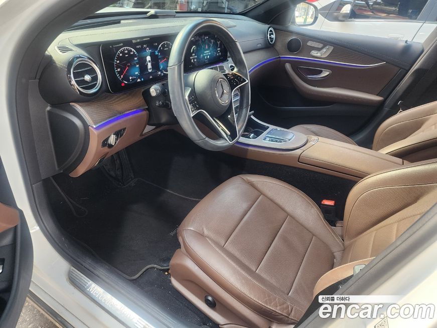 Mercedes-Benz E-Class 2022