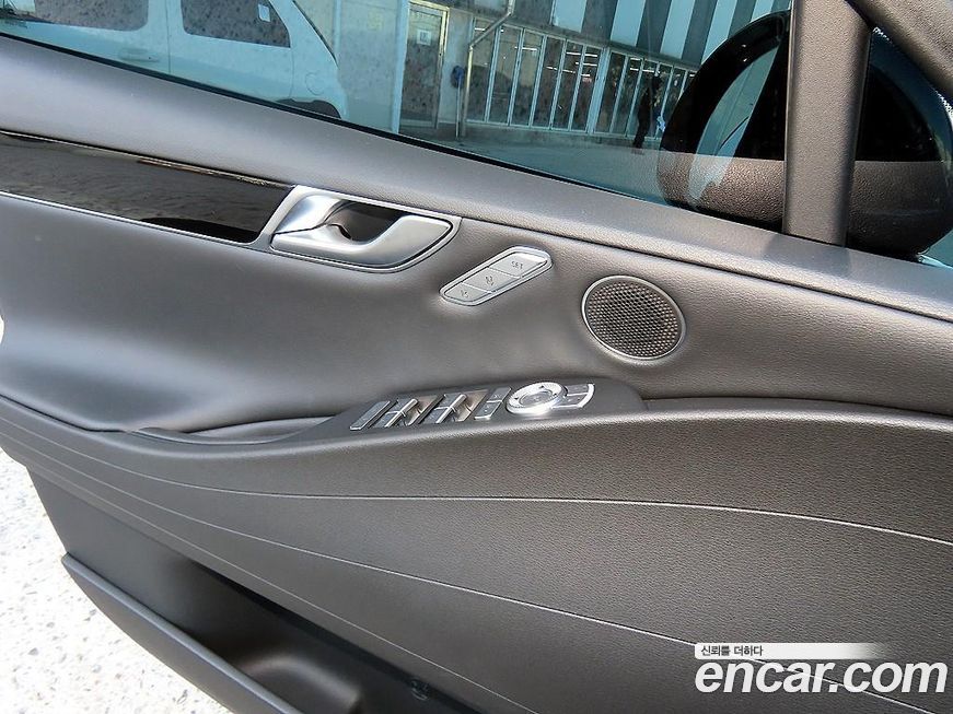 Genesis G80 2021