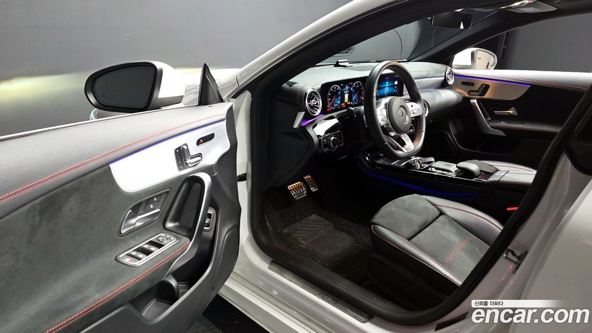 Mercedes-Benz CLA-Class 2021