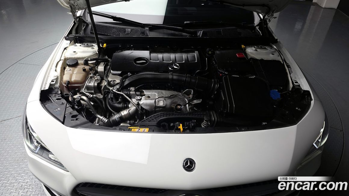 Mercedes-Benz CLA-Class 2021