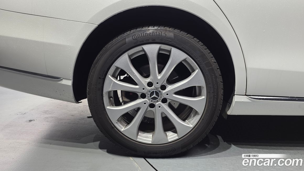 Mercedes-Benz E-Class 2020