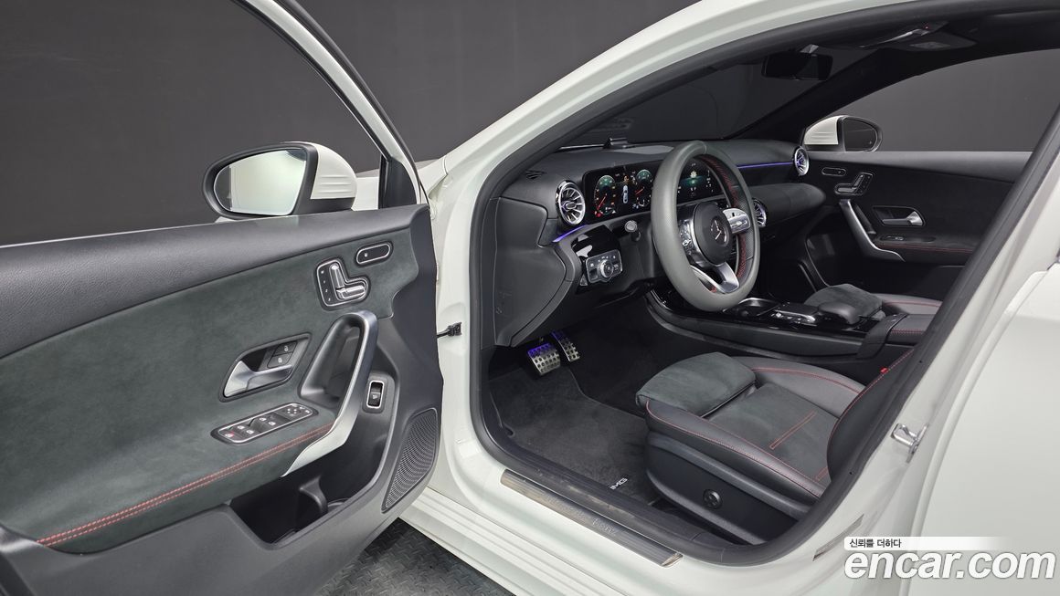 Mercedes-Benz A-Class 2023