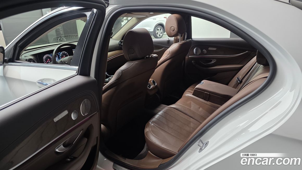 Mercedes-Benz E-Class 2018