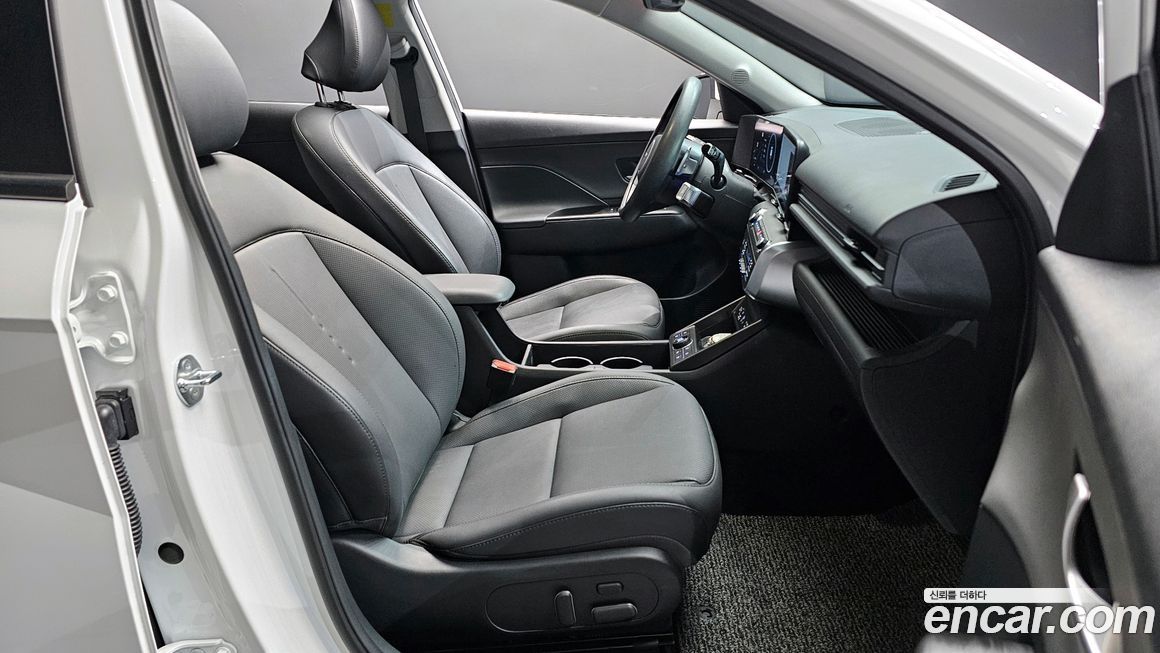 Hyundai Kona 2025