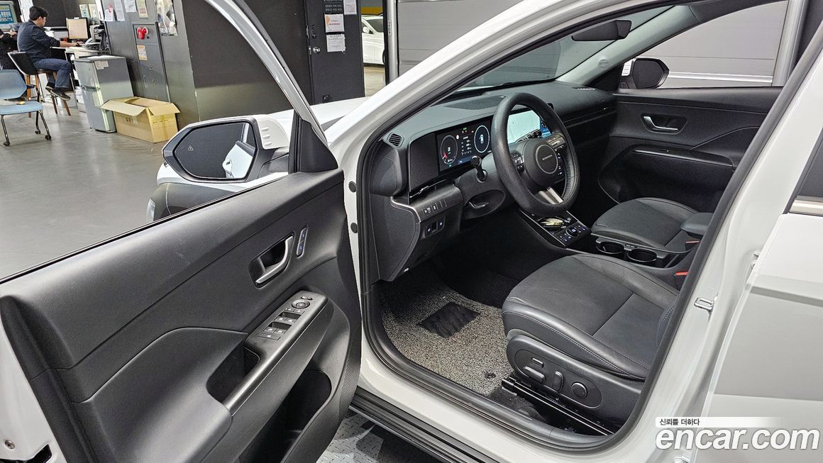 Hyundai Kona 2025