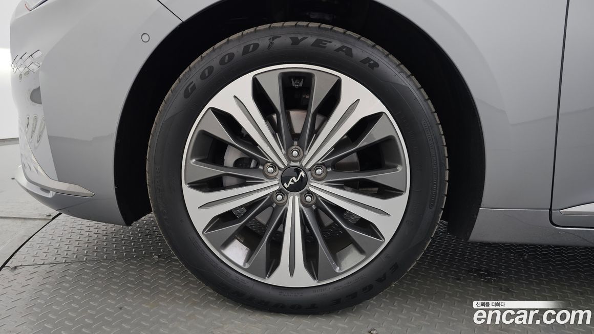 Kia K8 2024