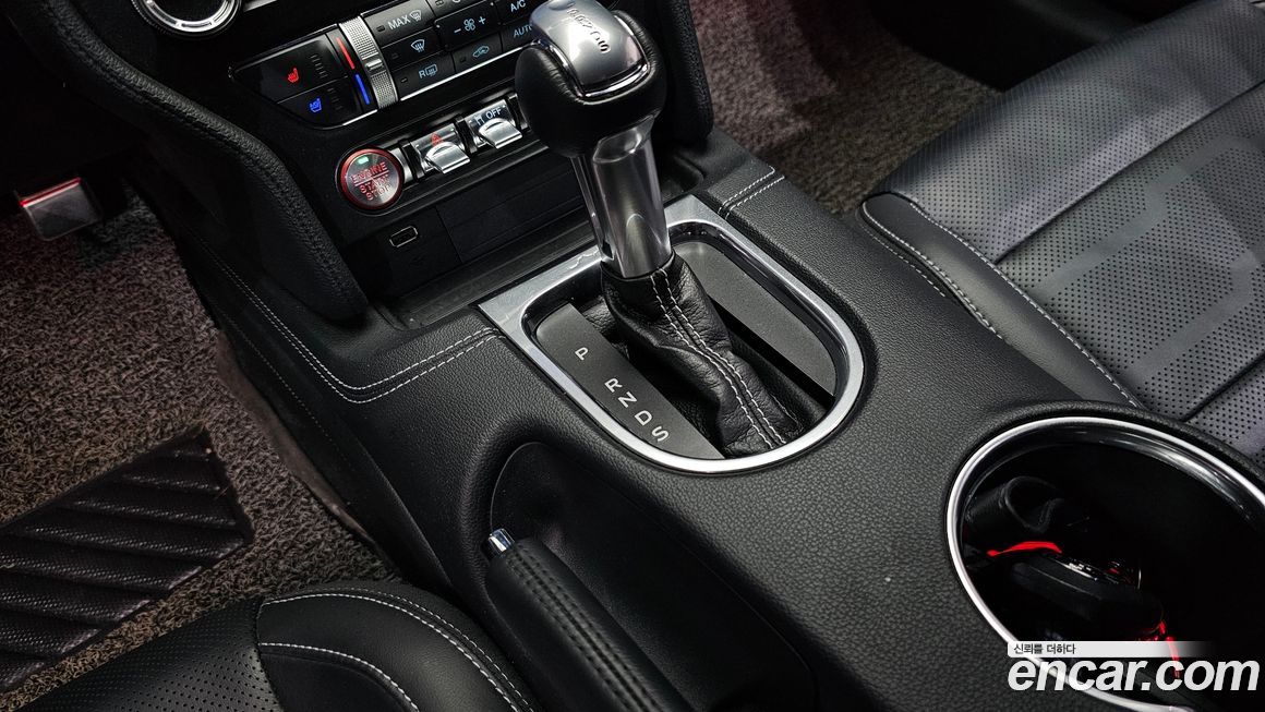 Ford Mustang 2020