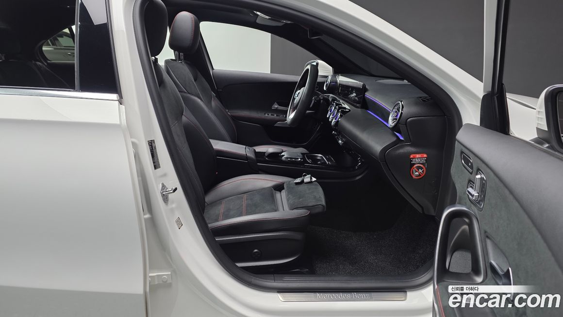 Mercedes-Benz A-Class 2023