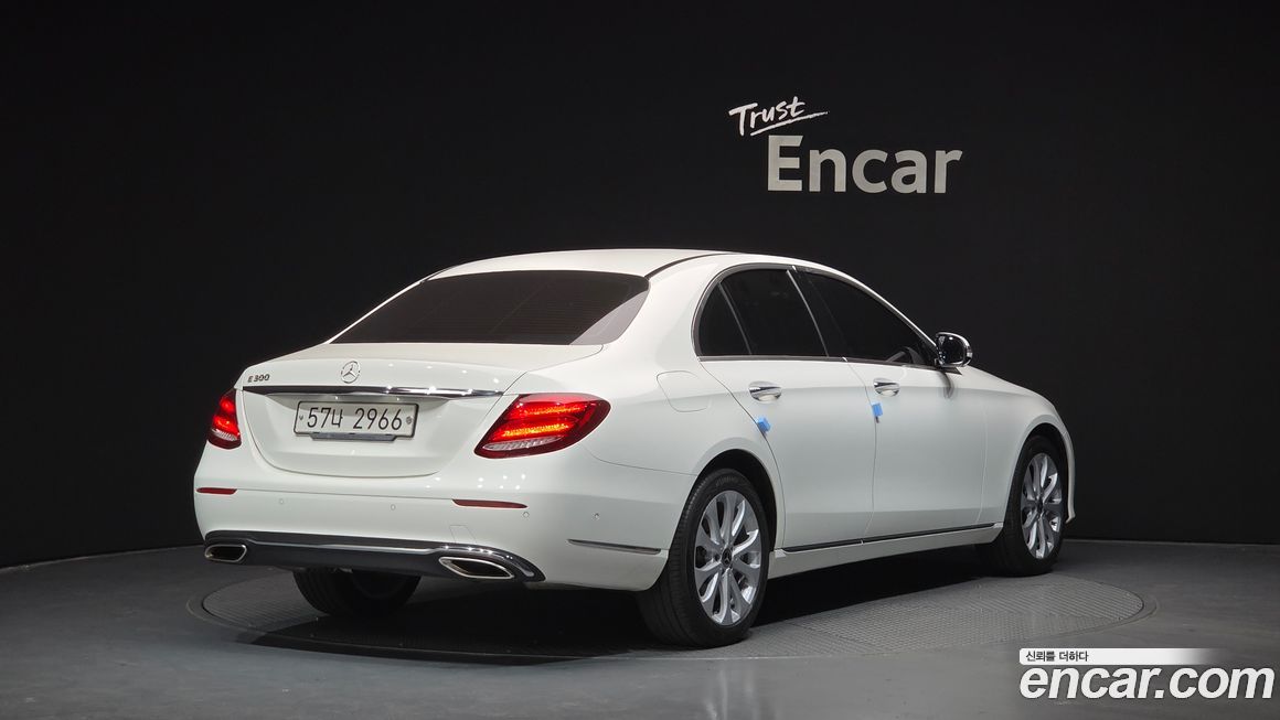 Mercedes-Benz E-Class 2018