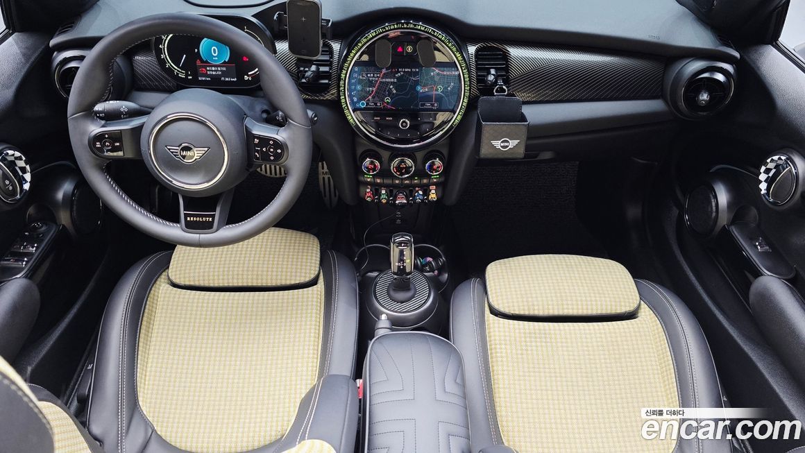 Mini Cooper Convertible 2024